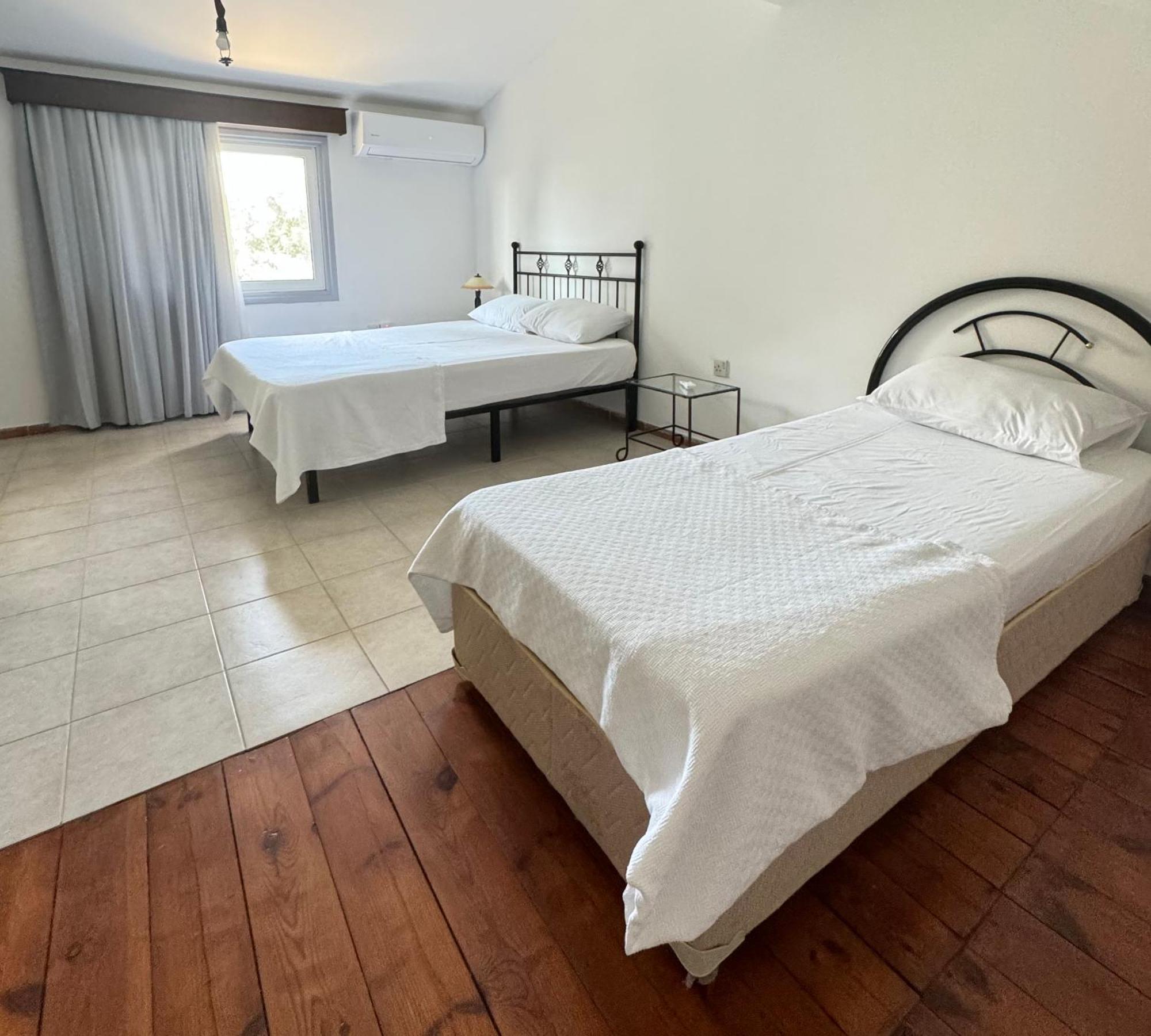 The Horse Farm Hotel Agios Georgios  Exteriör bild